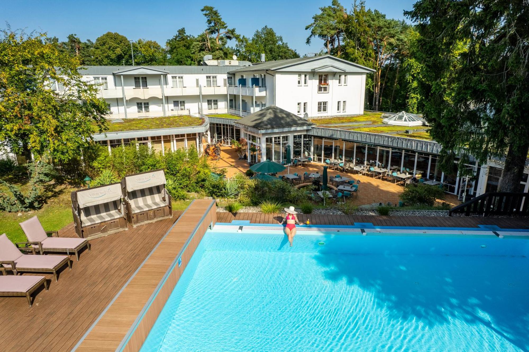 Ostseehotel Villen Im Park - Ein Rovell Hotel Heringsdorf  Exterior photo